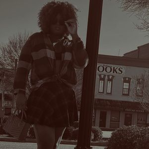 Meet your Posher, Jade